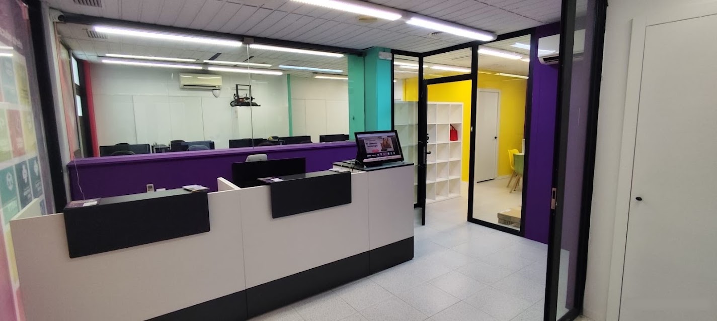 Recepció del centre Algorithmics Vilafranca del Penedès